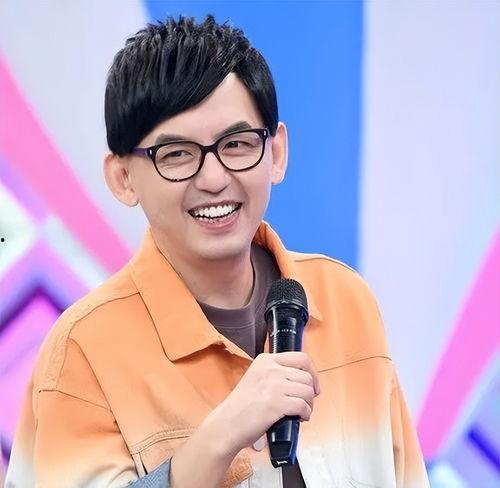 网友爆料黄子佼视频,网友热议背后的真相与反思